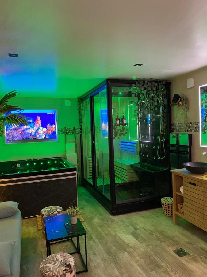 Bioty Chill & Spa Le Blanc-Mesnil Exterior photo